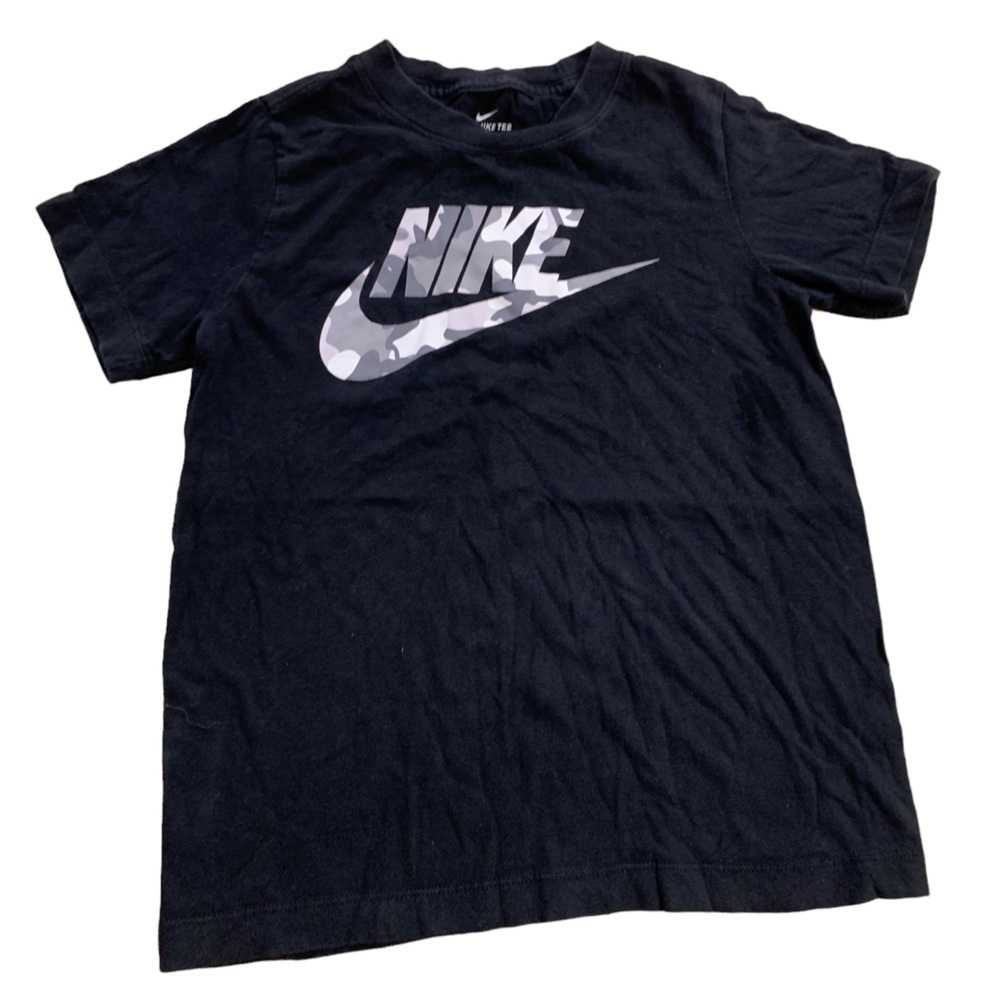 Nike | Black Tee Shirt Swoosh Camouflage Gray size Small Boys